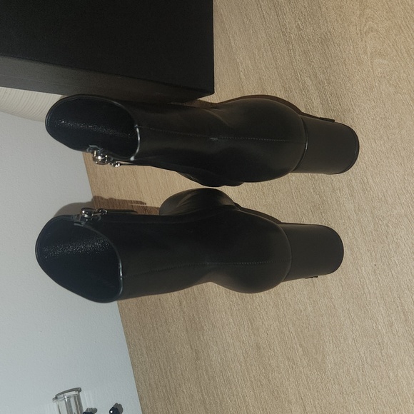 Saint laurent bootie - Picture 2 of 7